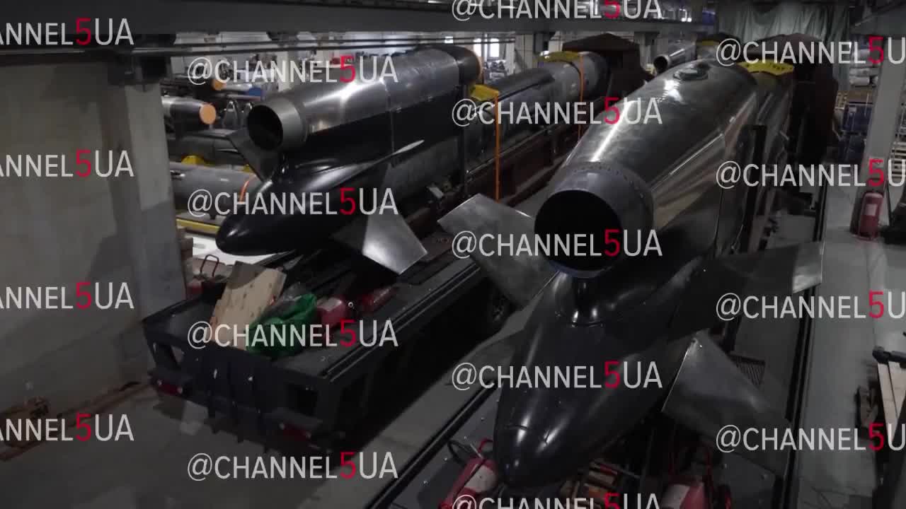 President Zelensky confirmed successful tests of Flamingo cruise missile, says a missile with a range of 3000kms could be in serial manufacture by February