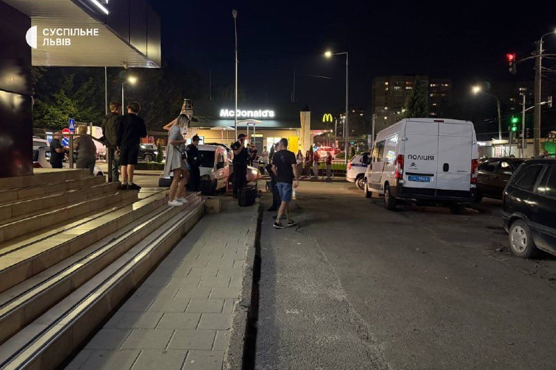 Shooting reported in Lviv. Police and medics are on the scene