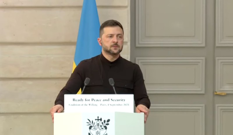 اگر می‌خواهید این دیدار اتفاق نیفتد، باید من را به مسکو دعوت کنید. زلنسکی اینگونه در مورد دعوت پوتین به مسکو اظهار نظر کرد