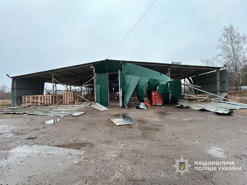 Bei einem Drohnenangriff in der Stadt Horodnja in der Region Tschernihiw wurden zwei Menschen verletzt.