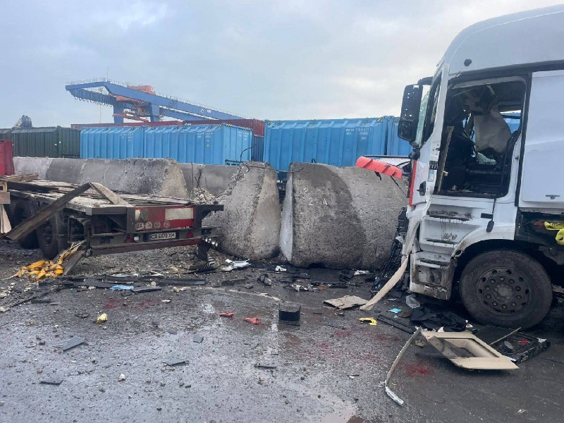 At least 1 person killed, 5 wounded as result of Russian strikes at the port infrastructure in Odesa region