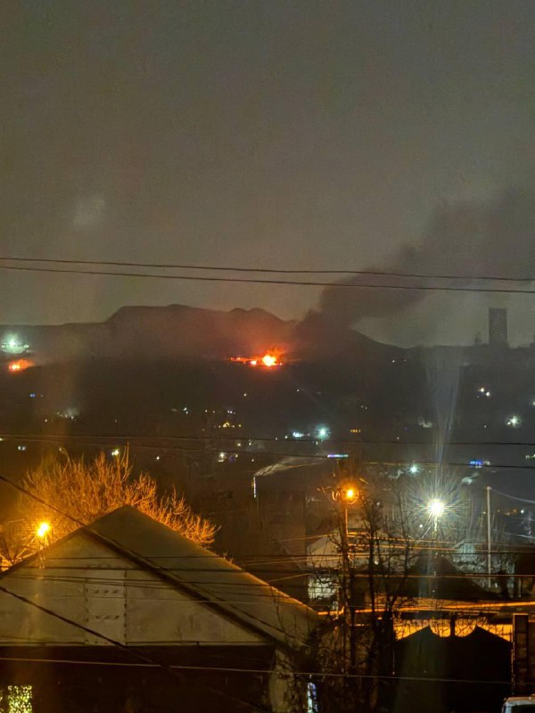 Explosions and fire were reported in Makiivka