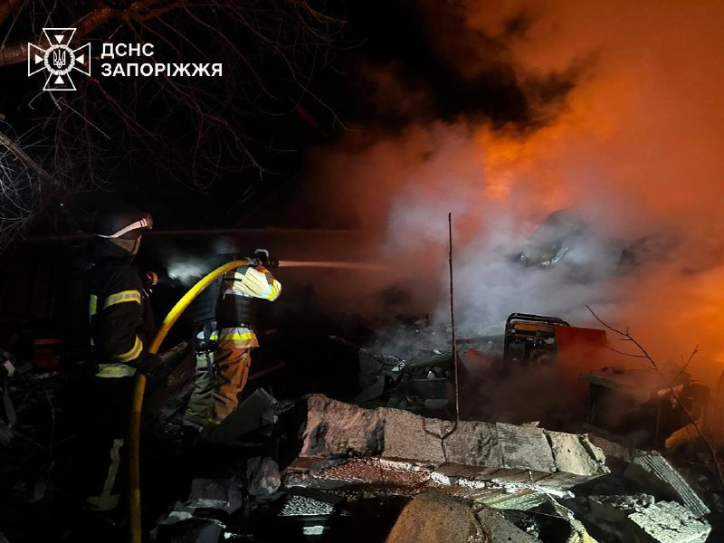 ზაპოროჟიეში რუსული საჰაერო დარტყმების შედეგად 3 ადამიანი დაიღუპა, 2 კი დაიჭრა