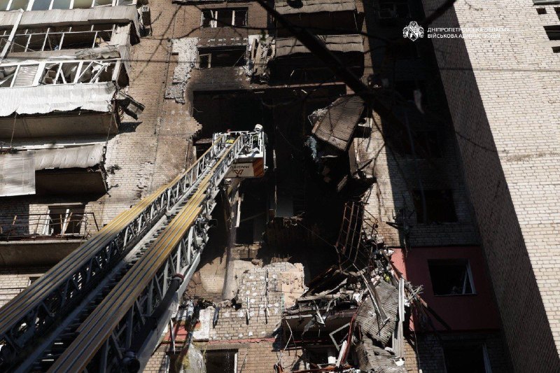 Rusya'nın Dnipro kentine düzenlediği insansız hava aracı saldırısında 2 kişi öldü, 10 kişi yaralandı.