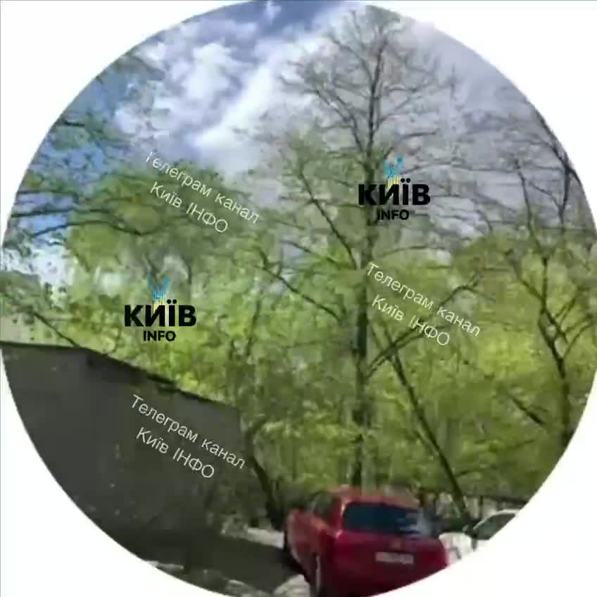 Dron rozbił się na podwórku w Kijowie