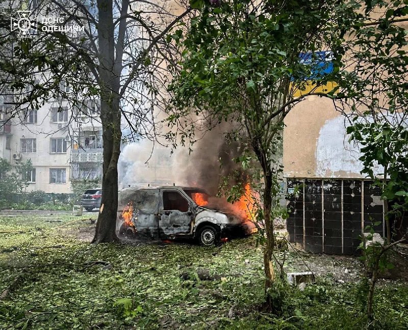 Danni a proprietà civili a Odessa a seguito di un attacco di droni.