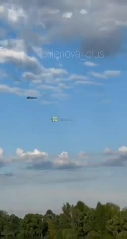 Wideo z lotu pocisku manewrującego FP-5 Flamingo