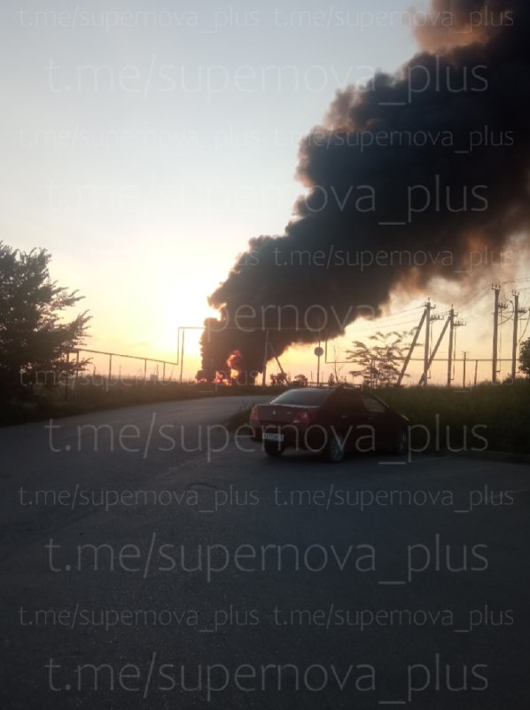 Пожежа в порту в Керчі