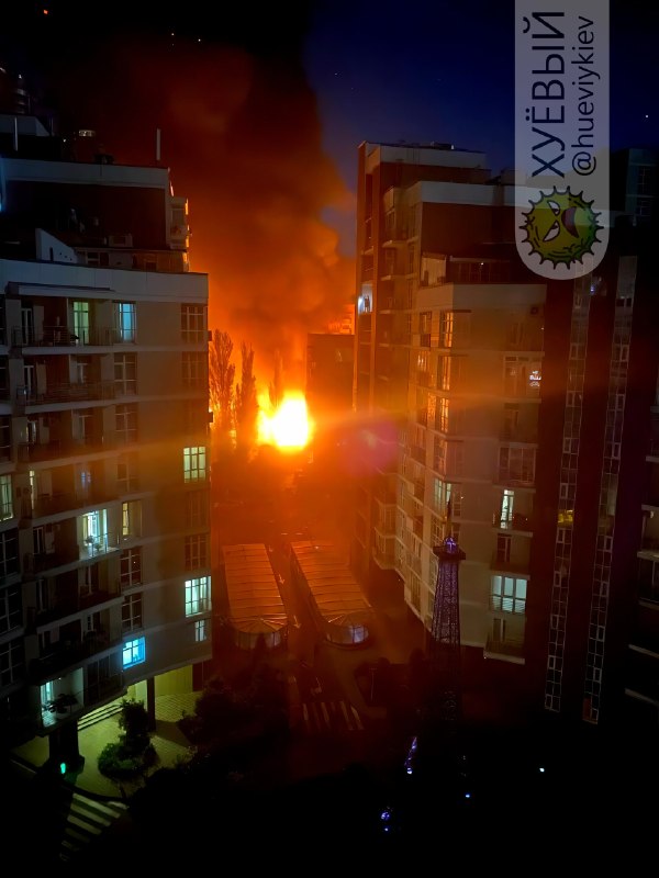 Пажар на Пячэрску ў Кіеве