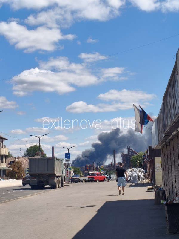 Explosions were reported in Yevakiieve