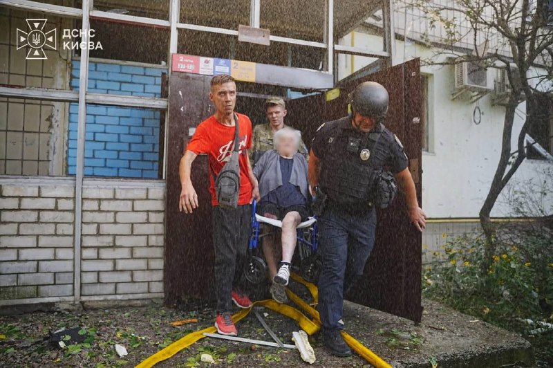 1 особа погинула као резултат руске дронове у округу Дњепровский в Киеве, 5 особа ранетих