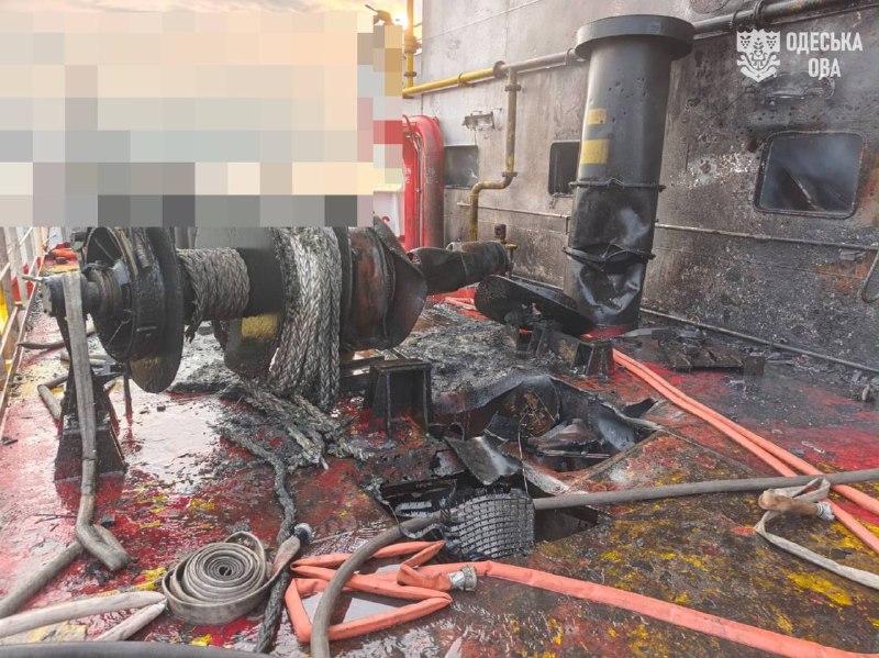 A commercial vessel flying the Marshall Islands flag, carrying crude oil, has sustained damage as a result of a Russian drone strike. The attack caused a fire on the ship's superstructure, resulting in one death and seven injuries.